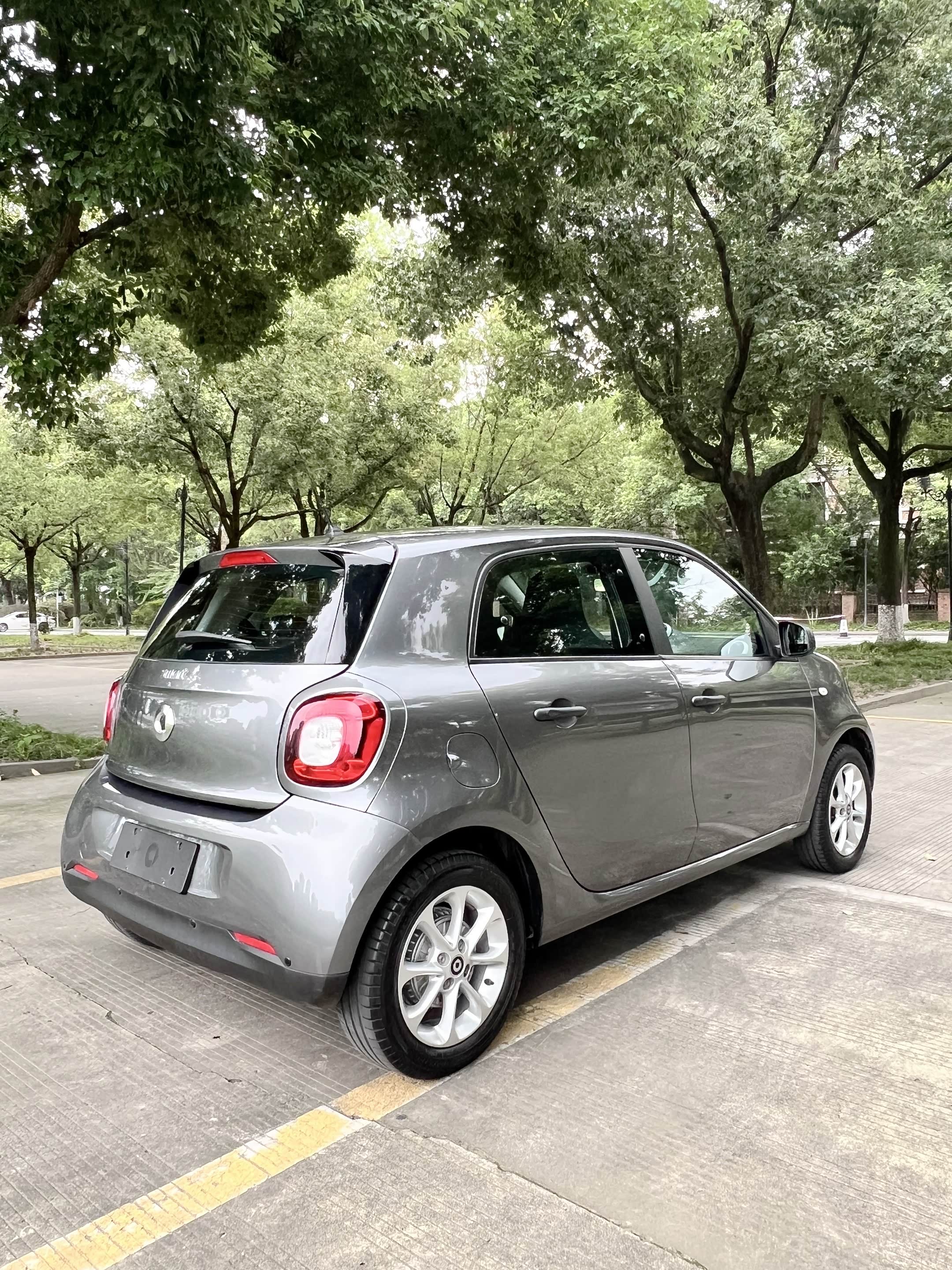 实表3万公里smart四座出