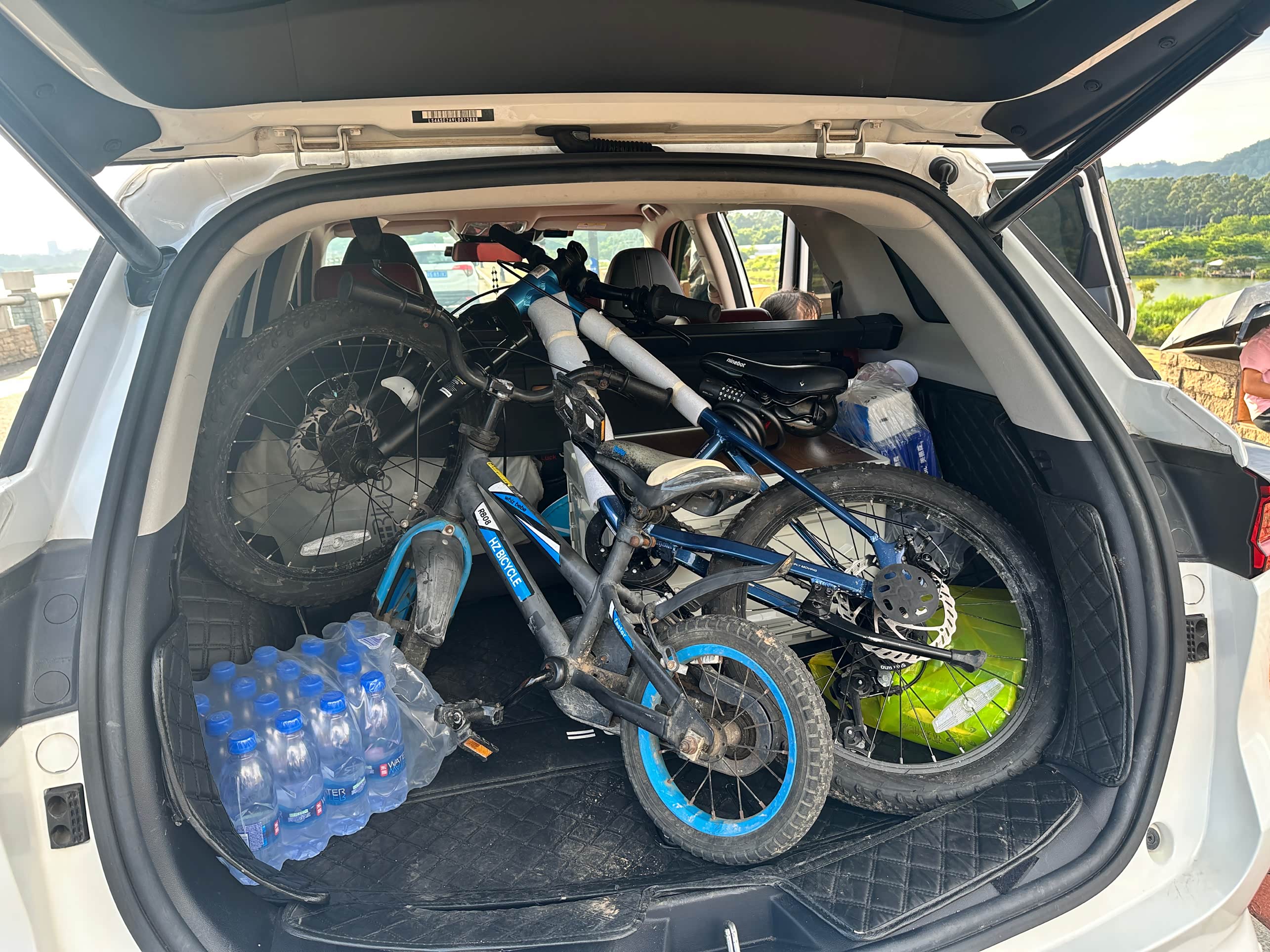 我的长安cs75plus后备箱家庭出行的宝藏储物空间