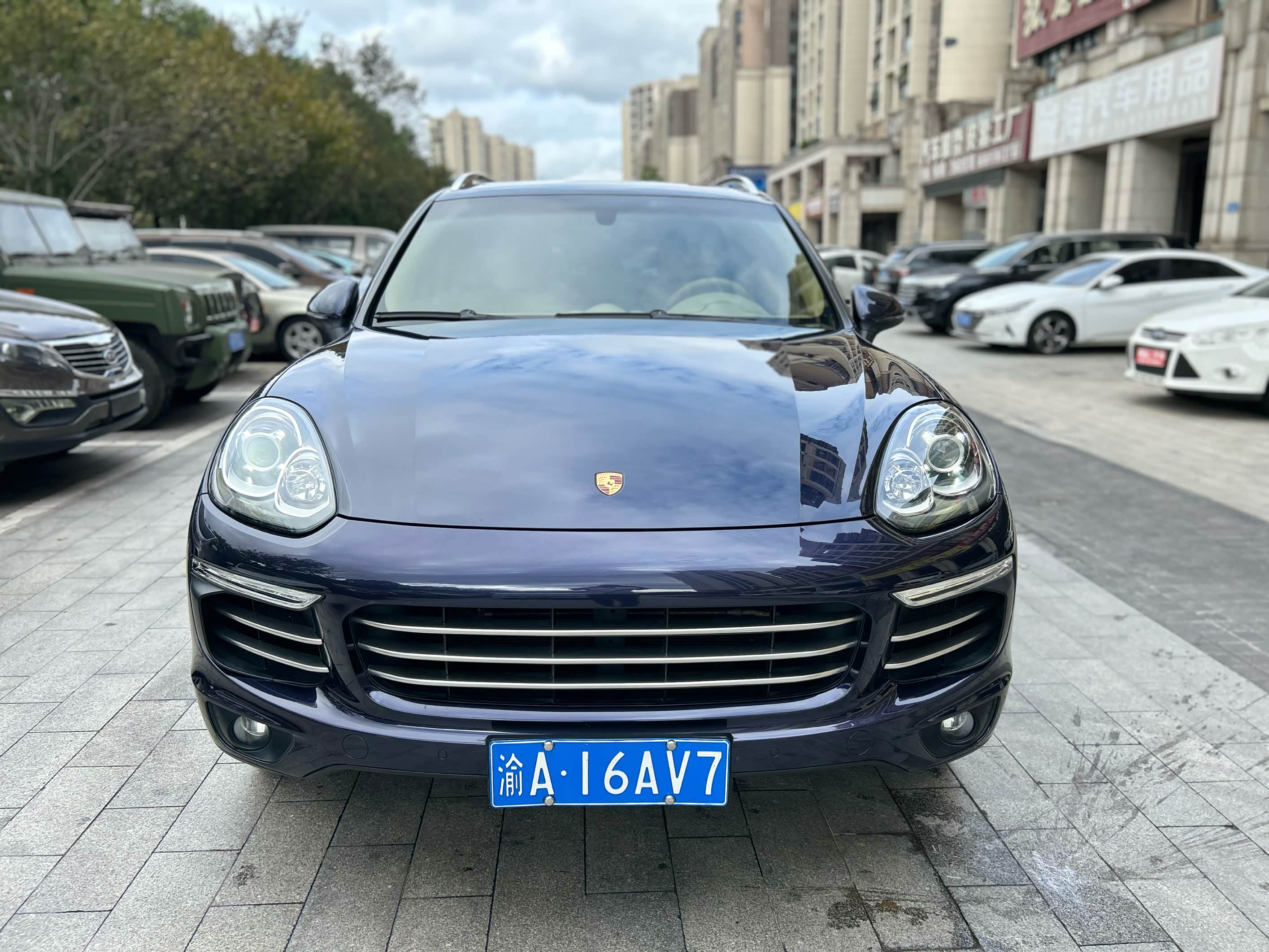 17年帝王紫卡宴