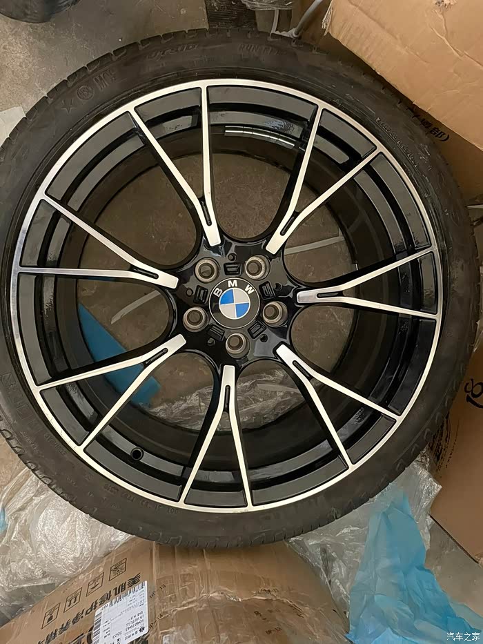 出19寸m5雷霆轮毂