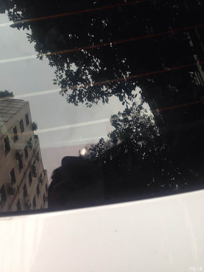 第二次被划玻璃外面的小伤怎么处理