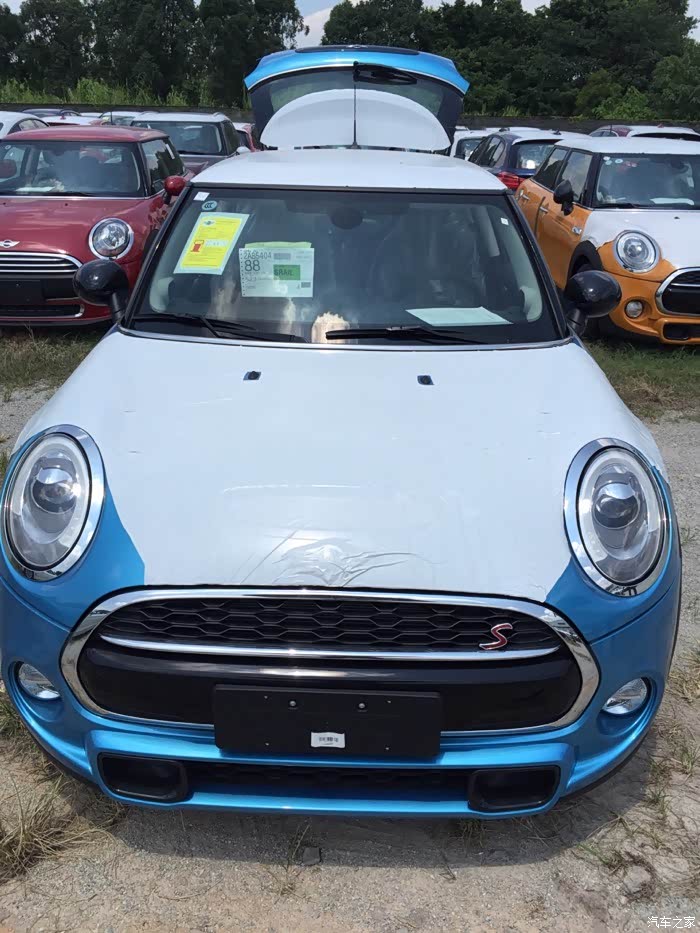 各位米友们,有提靛蓝色mini cooper的朋友吗?