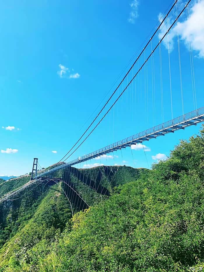 7d的玻璃栈道还是比较爽的,可以玩一下