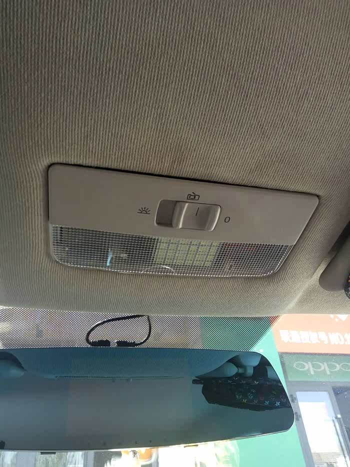 【图】车内阅读灯一直亮!_捷达论坛_汽车之家论坛