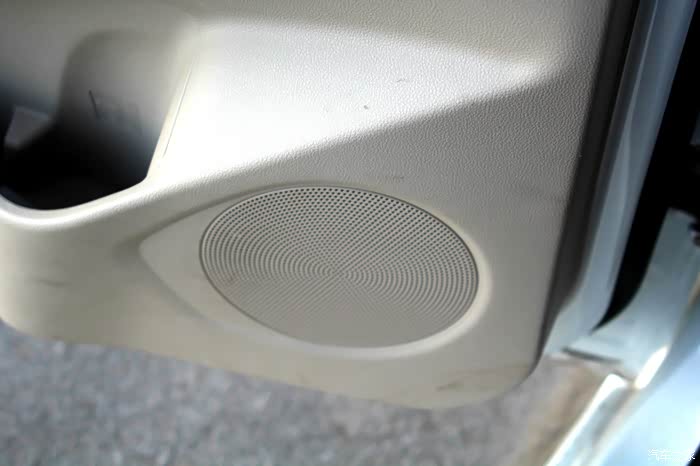 大步向前,携大白爱妻闪亮登场!