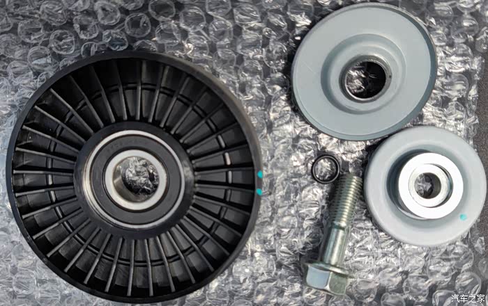 三菱劲炫2018款16l发动机加惰轮