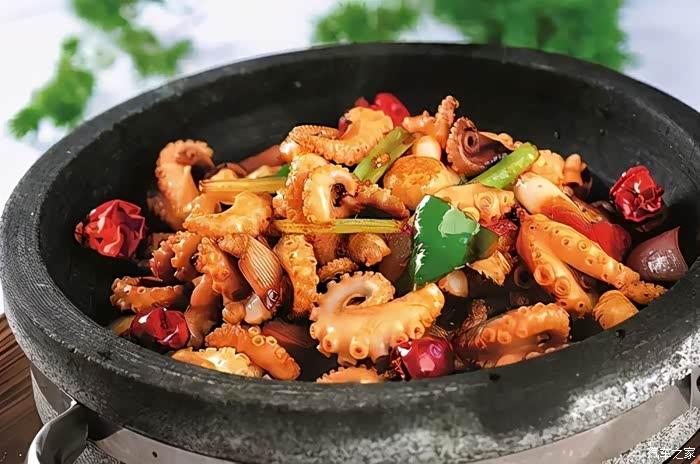 石锅香焗小章鱼