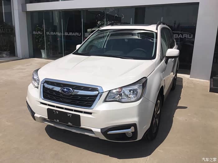 斯巴鲁森林人白色豪华导航提车作业