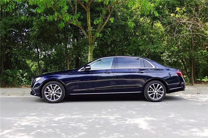 【图】谁能发一下钙石蓝的车图?_奔驰e级论坛_汽车之家论坛