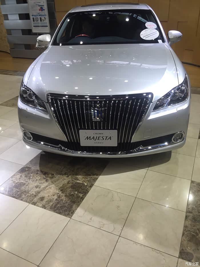 皇冠的马杰斯塔.国产皇冠的改版,好像说反了