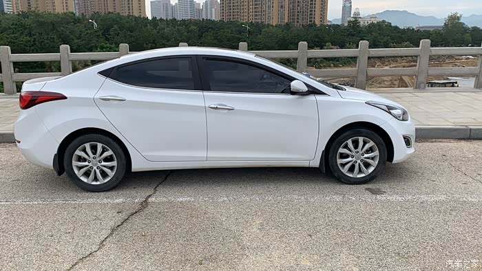 出16款朗动17年买的