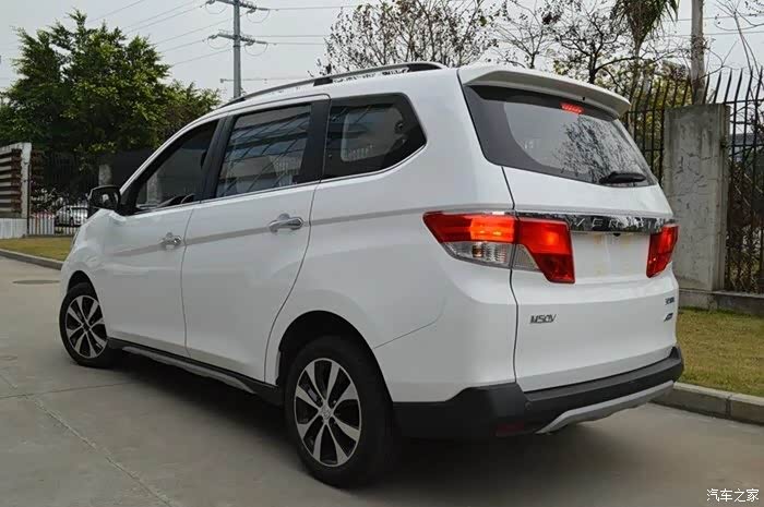 东风启辰的7座mpv