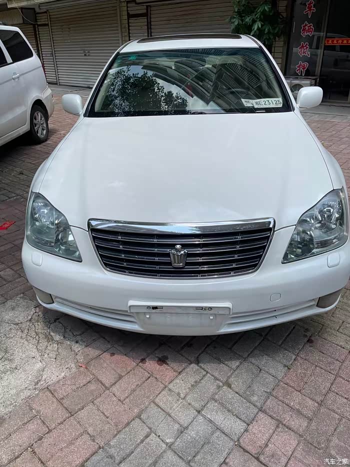 出12代皇冠30顶配