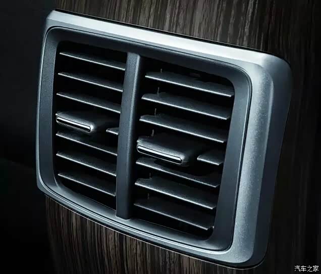汽车空调出风口该向上还是向下?