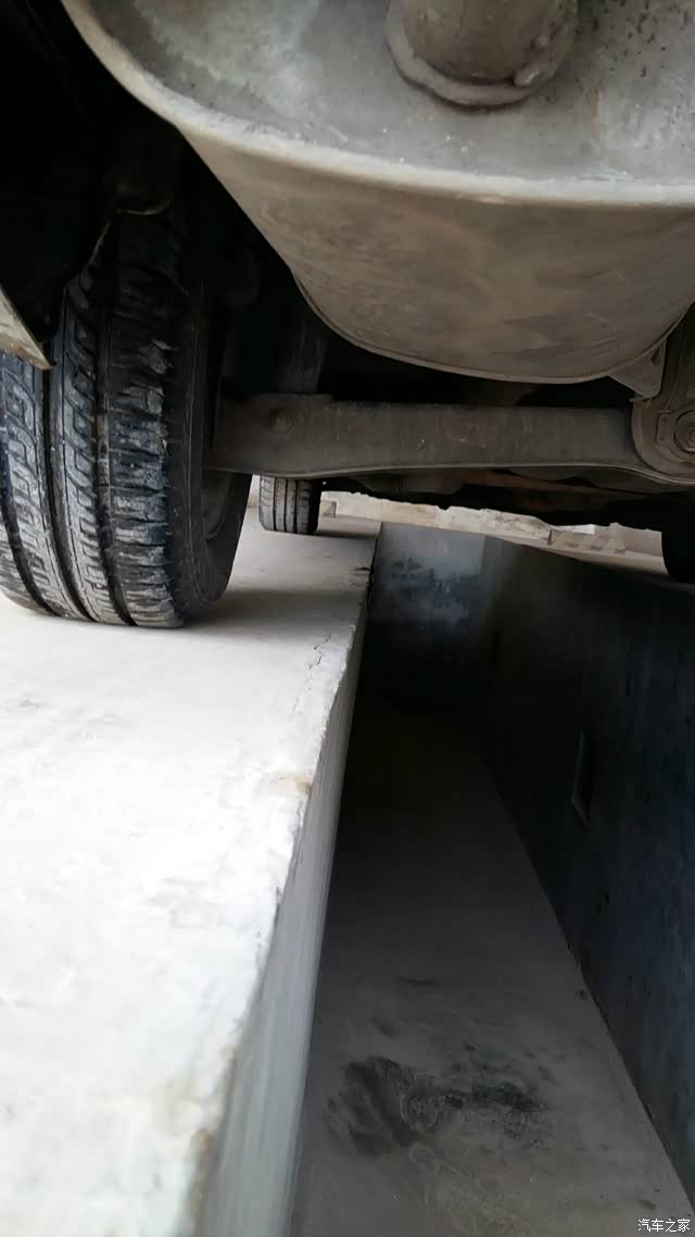 前轮外倾严重整一下