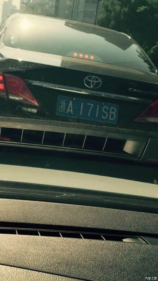 杭州街拍"凯美瑞sb车牌"102个~ ——神州租车凯美瑞车队