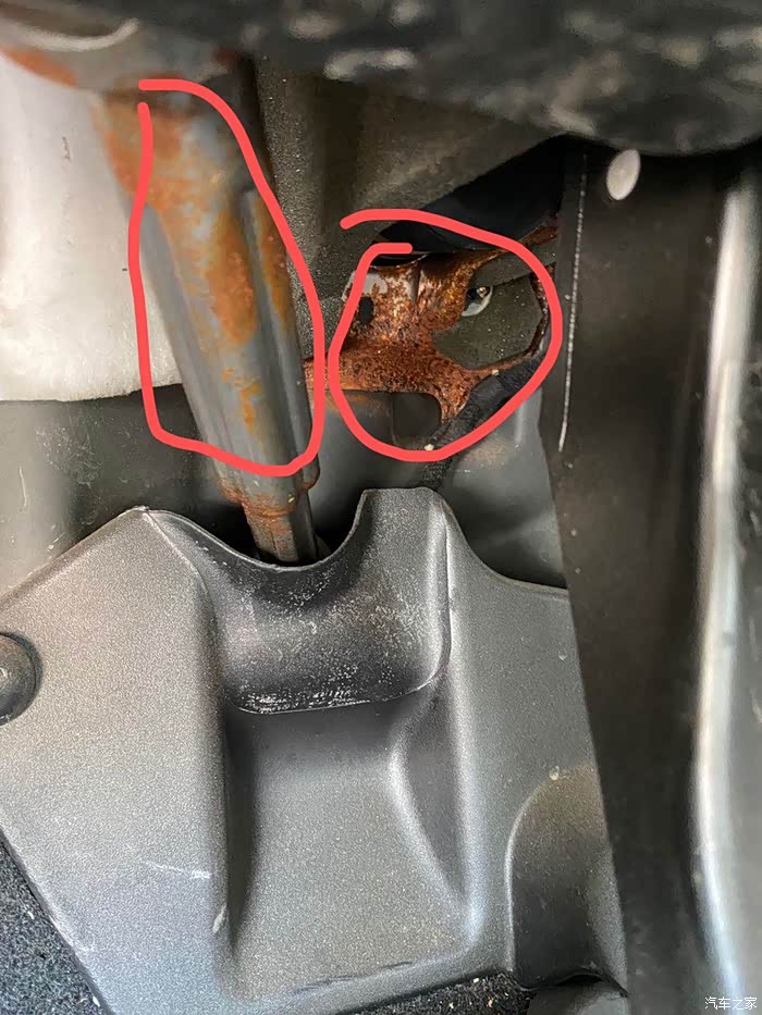 高尔夫6 转向柱生锈