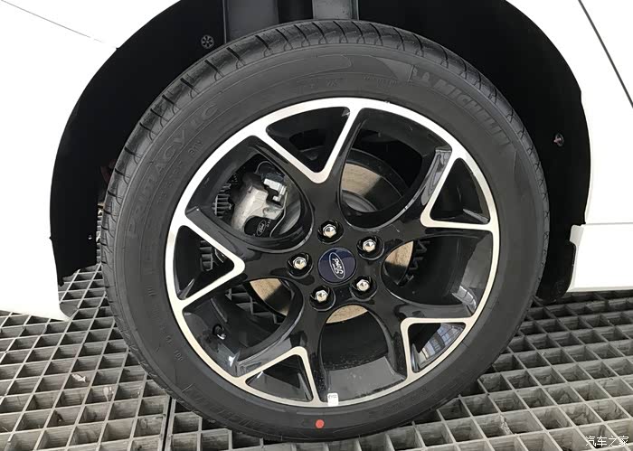 偶遇ctcc限量版福克斯