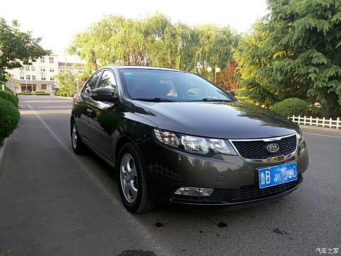 青岛出售2010年的起亚福瑞迪自动档1.6顶配的