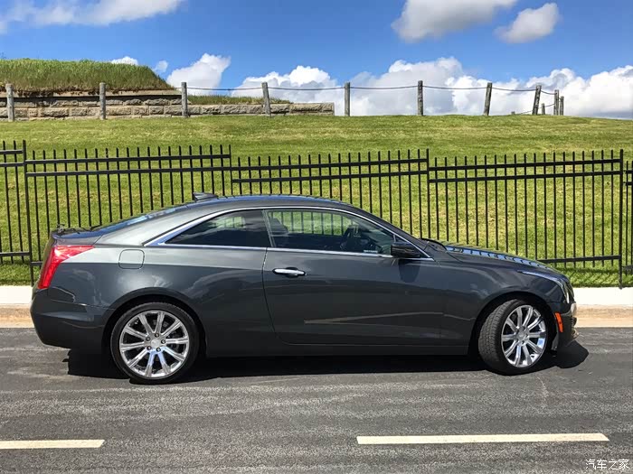 加拿大凯迪拉克atscoupe双门四驱20t国内见不到哦