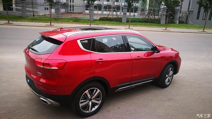 红色红标领尚到家