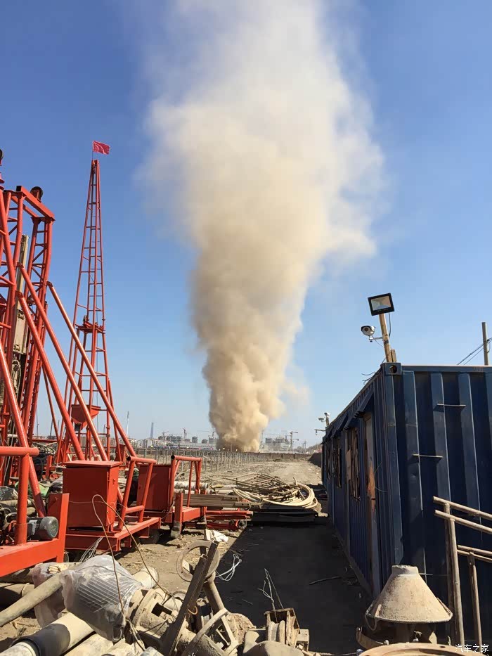 天津西青龙卷风