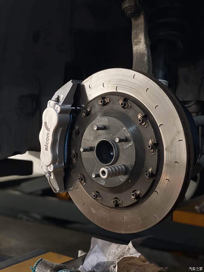 朋友推荐的alcon car98很不错