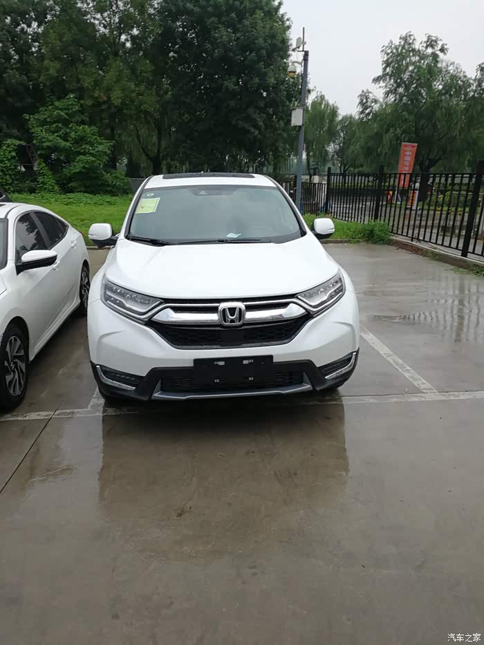 大雨天提车作业,crv白色尊耀,附驾驶感受