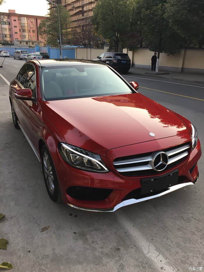 【图】跪求c200红色,宝蓝,钙蓝现车图片_奔驰c级论坛_汽车之家论坛