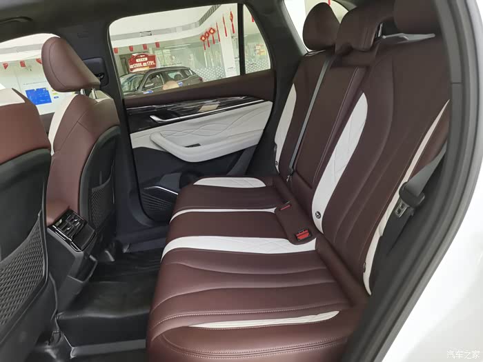 星越l后排空间强大