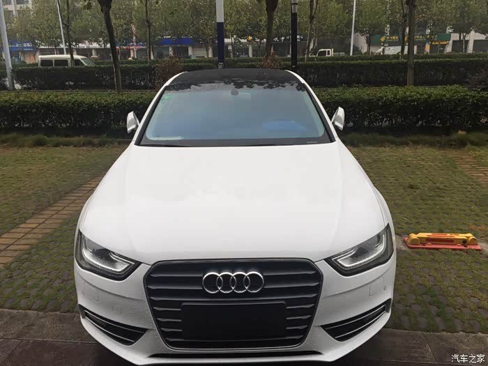 奥迪a4l贴黑顶作业多图