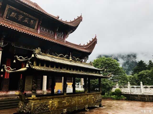 荣威rx5自驾游出行,了解回香阁历史