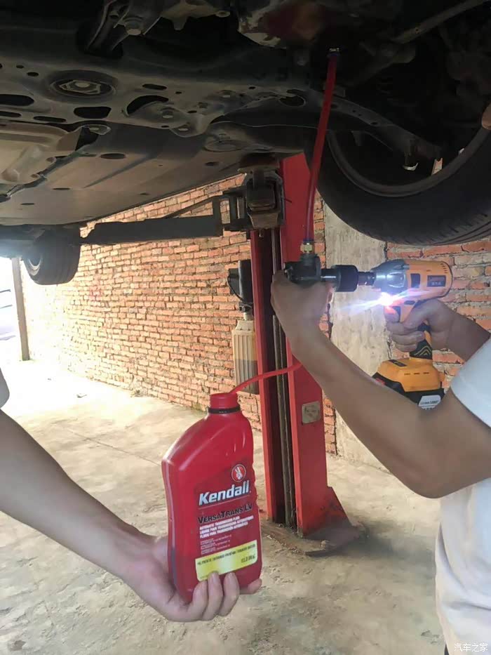 朗逸换波箱油加装一套第三方倒车影像