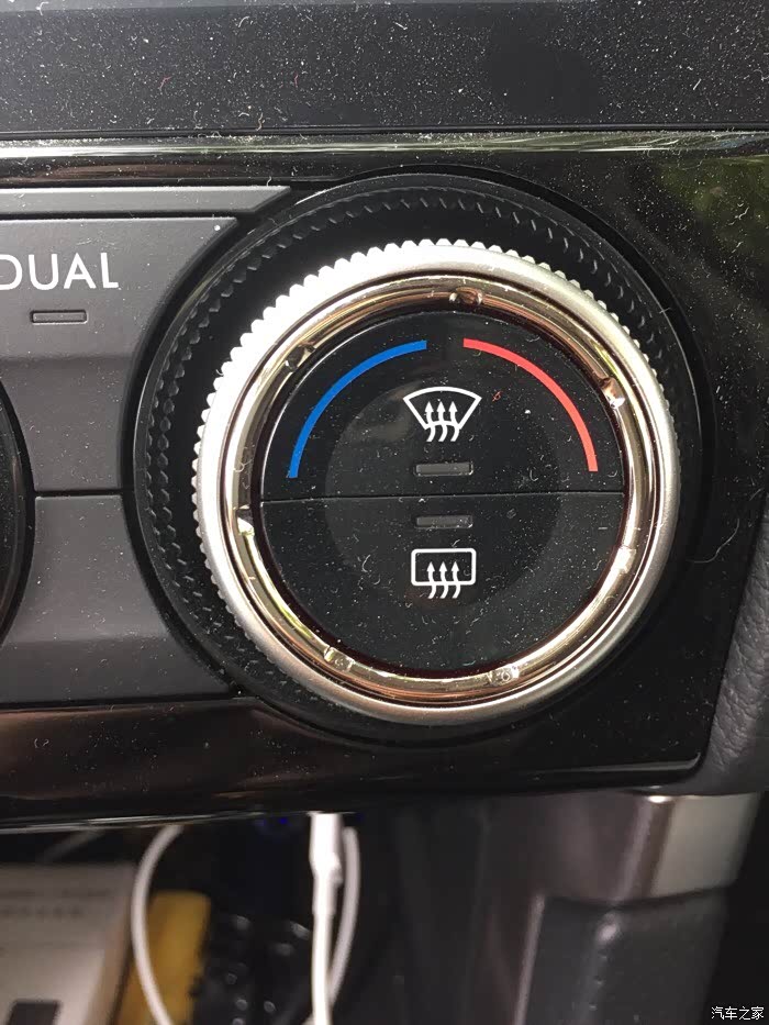 16款森林人25尊贵版的后视镜加热在哪里啊求助求助