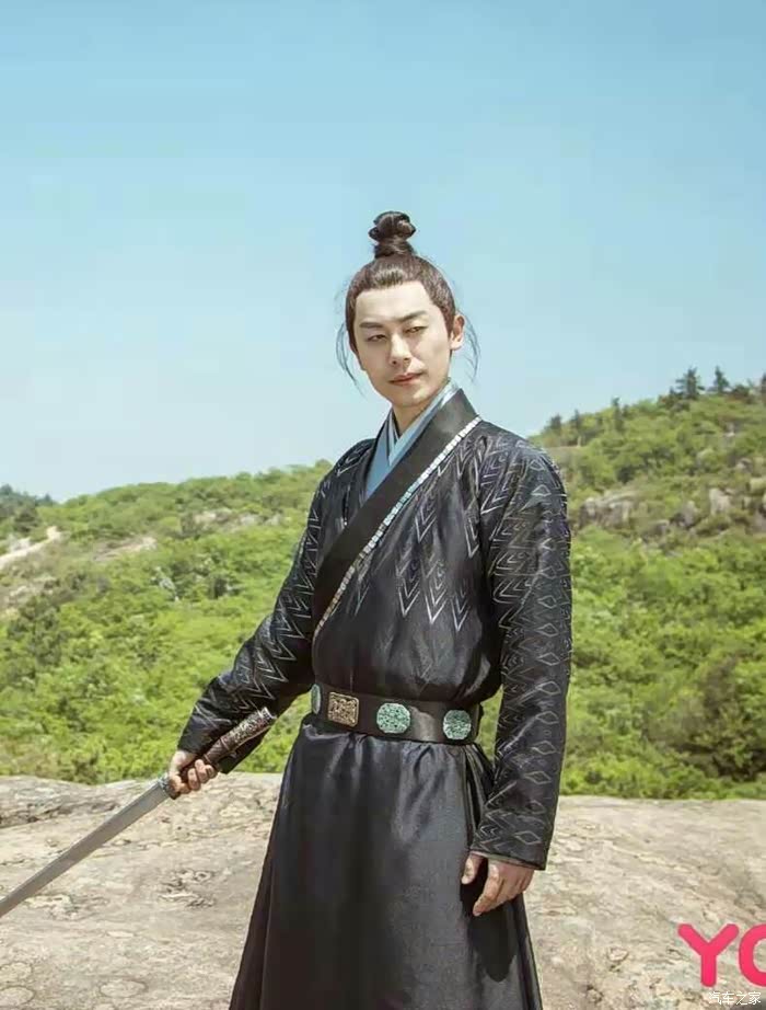 驾驶t55去古镇游玩也分享下新代言人朱亚文的古装