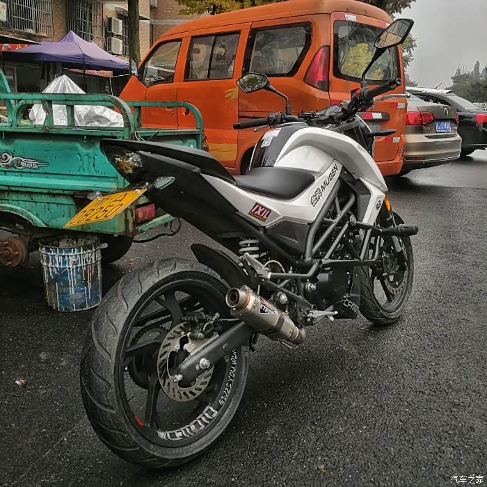 提17款春风150nk白色 乐趣版