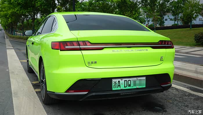 迎暖春送积分给大汉披上一件靓丽的衣裳比亚迪汉ev大片来袭