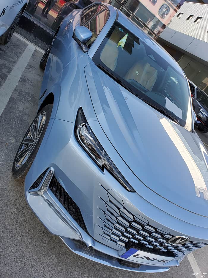 用颜值说话长安unikunik