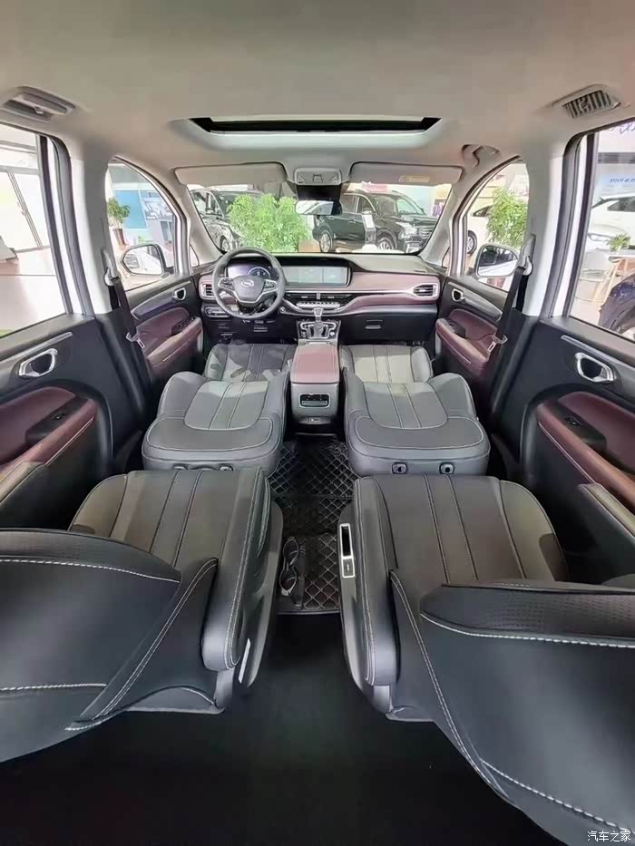 广汽传祺m6pro内饰