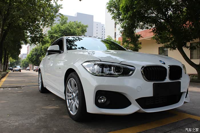 【图】125i m ,静悄悄的街拍_宝马1系论坛_汽车之家论坛