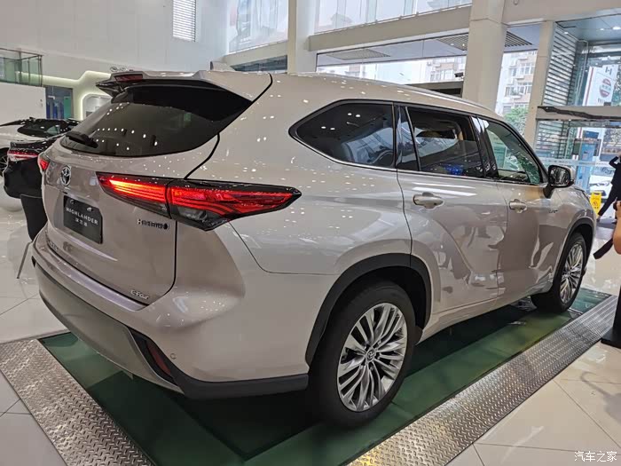 香槟金色的汉兰达真不错.