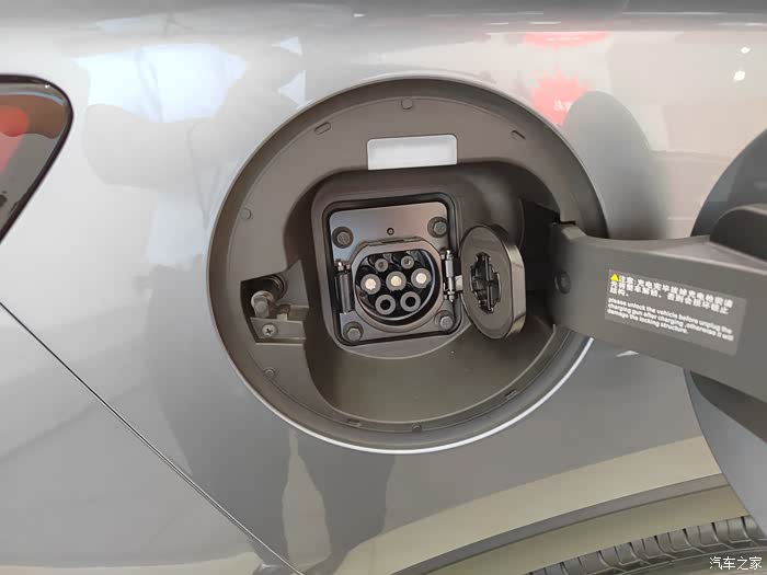 比亚迪宋plusdm-i——佩刀安天下!