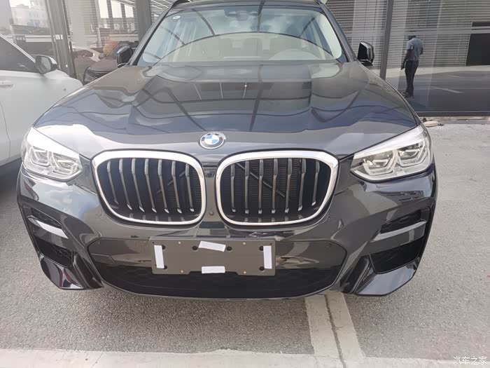 2021款宝马x3炭黑28m提车作业广州君宝4s店