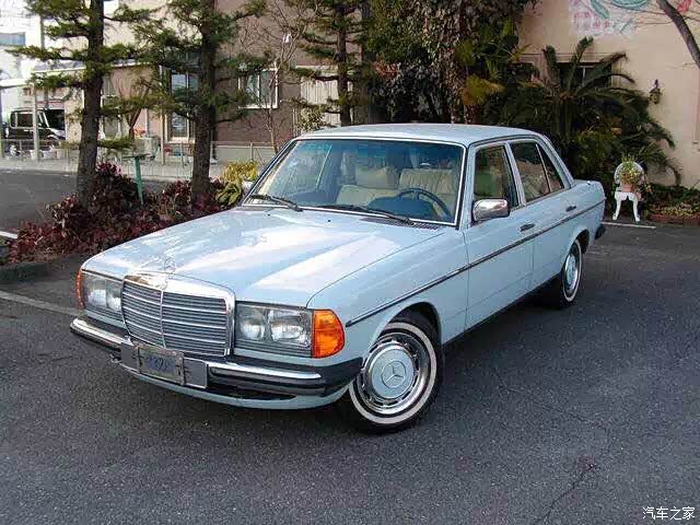 一汽产奔驰w123巨漂亮巨优雅的200e!来膜拜吧!