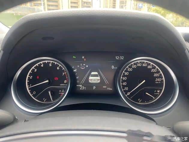 21款凯美瑞2.0g豪华用车