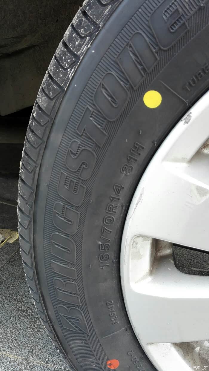 今天已经更换165/70 r14轮胎,效果不错.高速状况良好