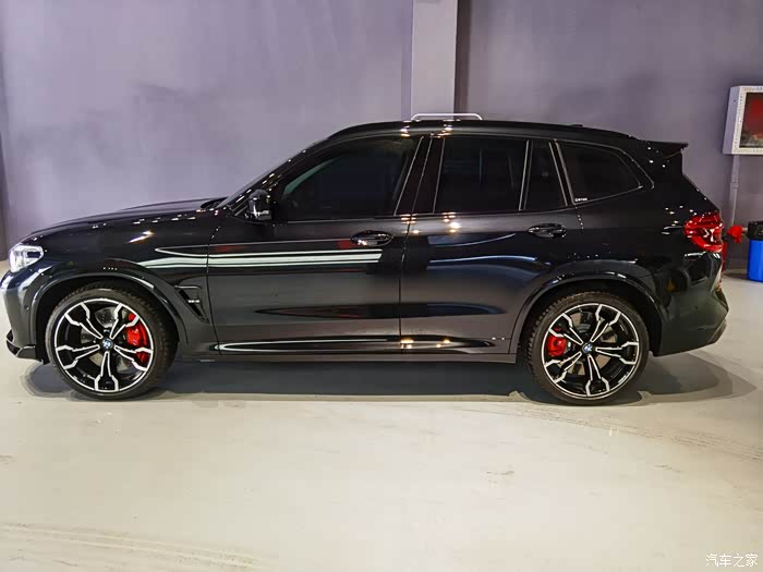 宝马x3 30i改黑武士