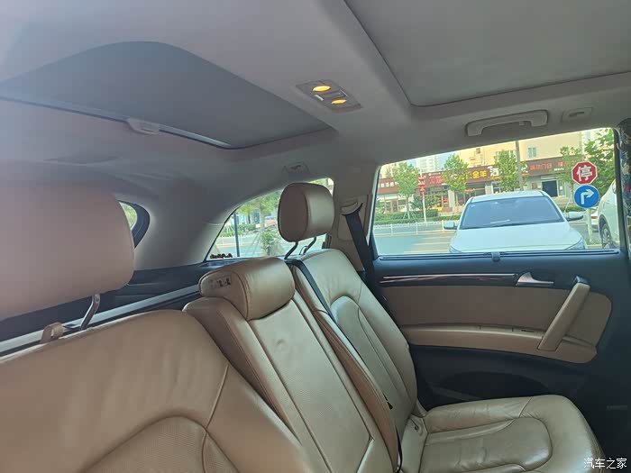 老款奥迪q7就是霸气