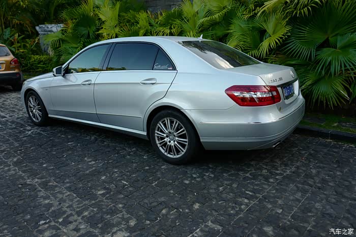 奔驰e带我们到七仙岭攀岩