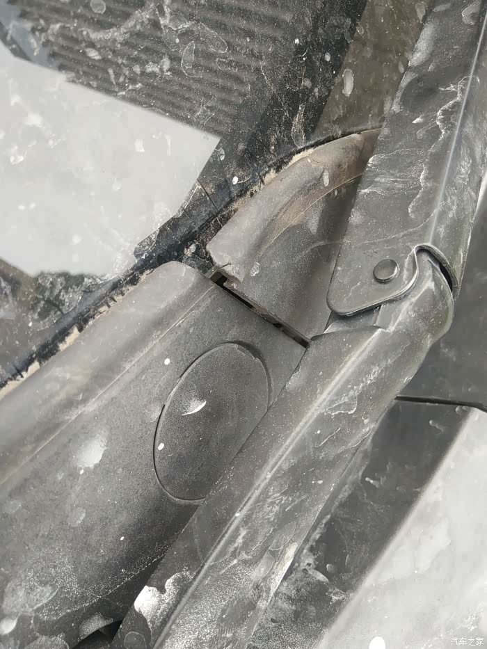 大师们轿车车大梁有点撞弯了怎样修复好一点谢谢